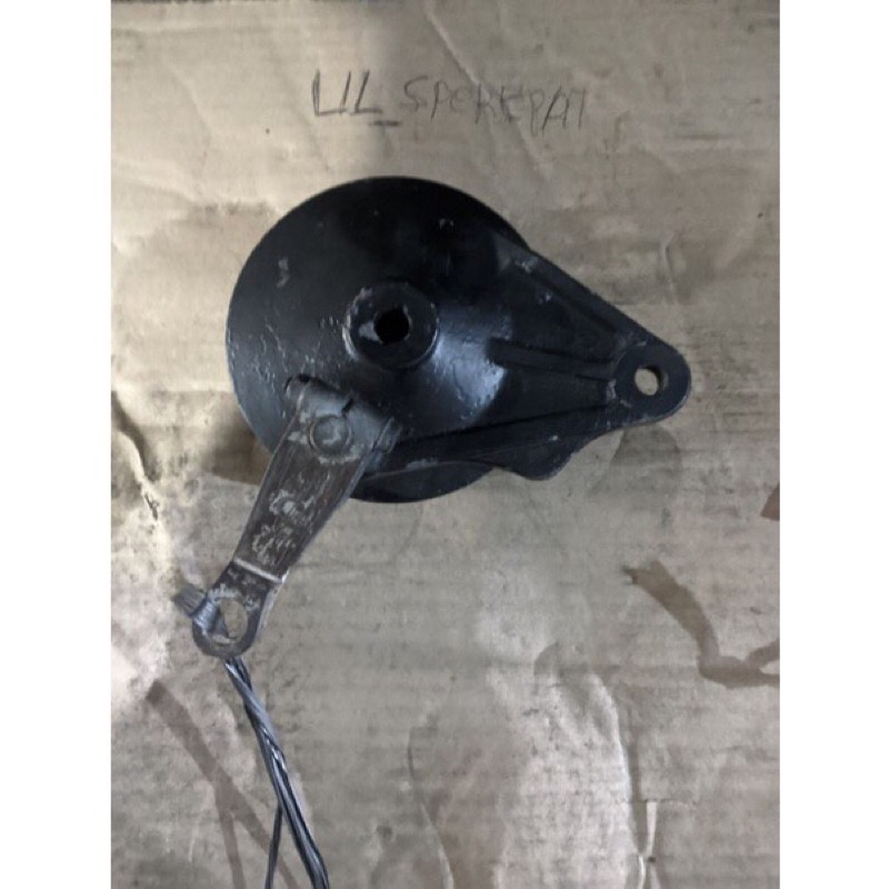 TUTUP KAMPAS TUTUP TROMOL BELAKANG HONDA SUPRA X 125,REVO LAMA, BLADE ORIGINAL ORI COPOTAN