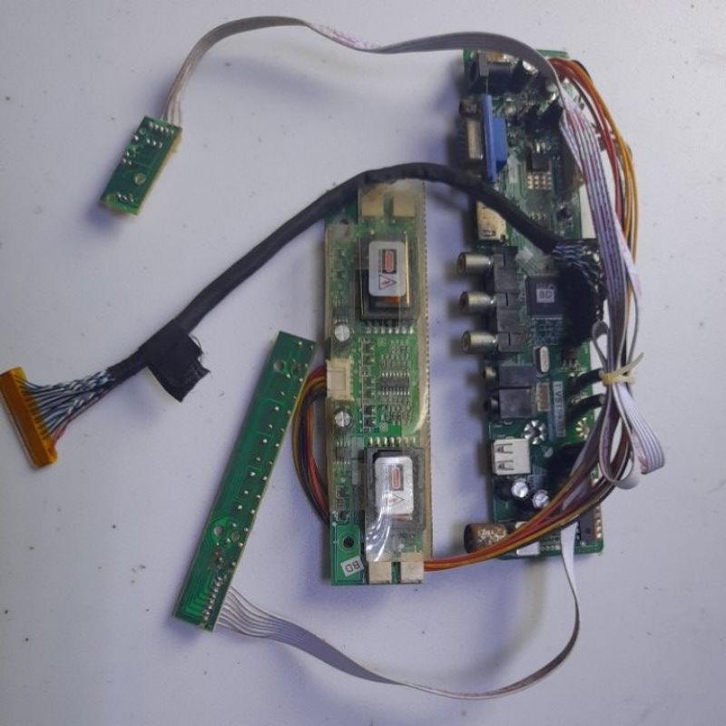 Mb tv lcd ANIMAX 15 sd 19 inch satu set