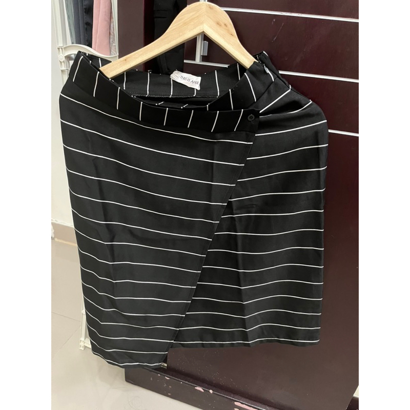 Rok Skirt THIS IS APRIL PL