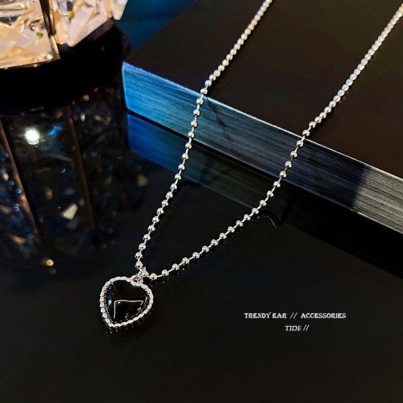 Kalung Multilayer Rantai Silver Liontin Hati Love Mosaik Kristal Hitam Anti Karat Untuk Wanita dan Pria Aksesoris Perhiasan