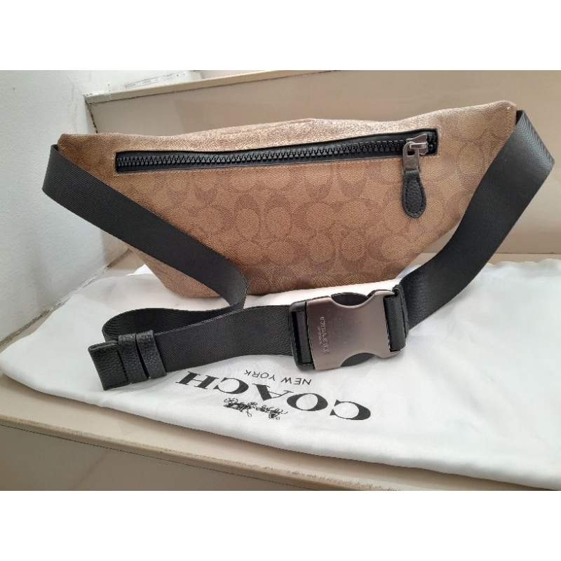 wb coach made in vietnam