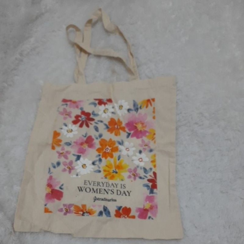 StradivariusToteBagKain