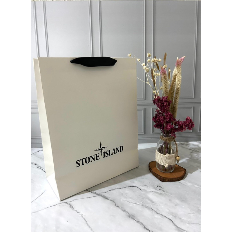 

Paper Bag Stone Island Pembungkus Kado