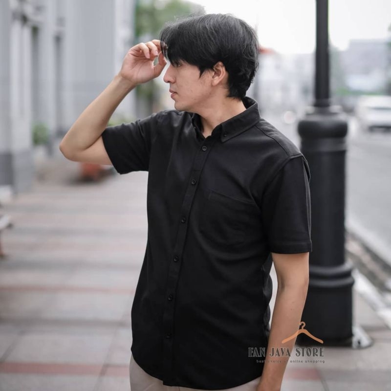 kemeja Polos Pendek SlimFit Katun Distro Quality Kekinian