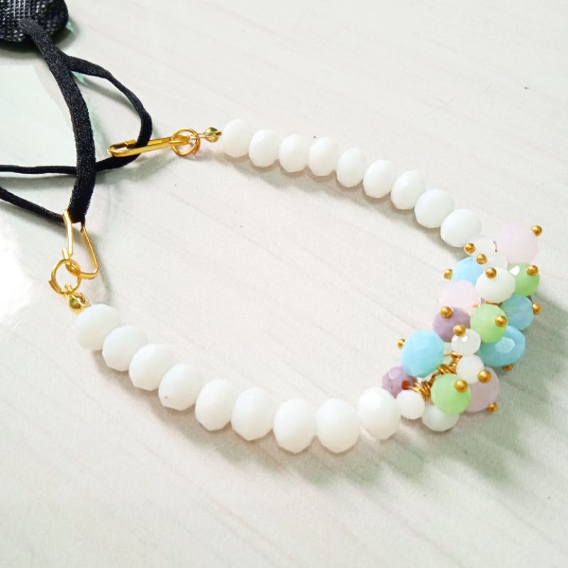 Strap connector masker kristal blink