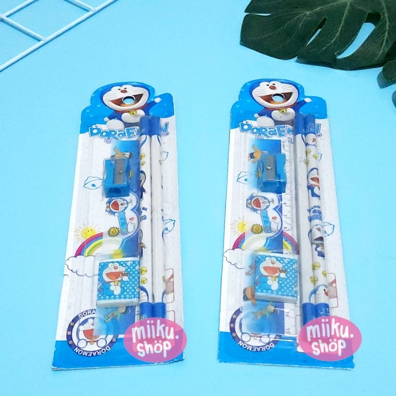 

MINI STATIONERY SET 5IN1 DORAEMON