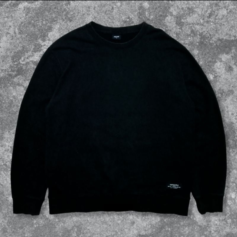 Crewneck Polham hitam