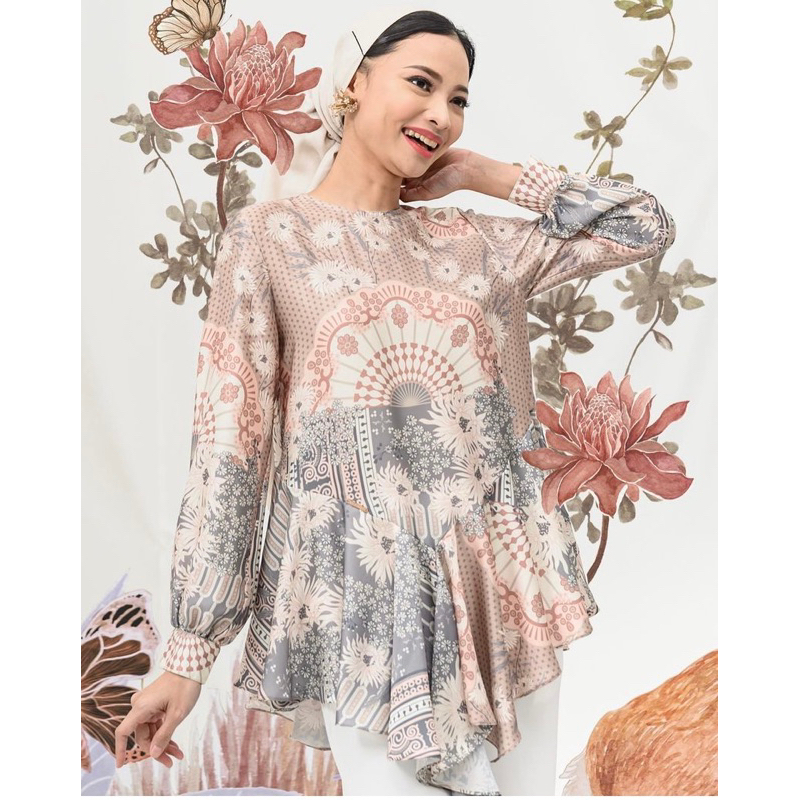 Preloved Kyra Blouse Shady Lady sz M by Wearing Klamby