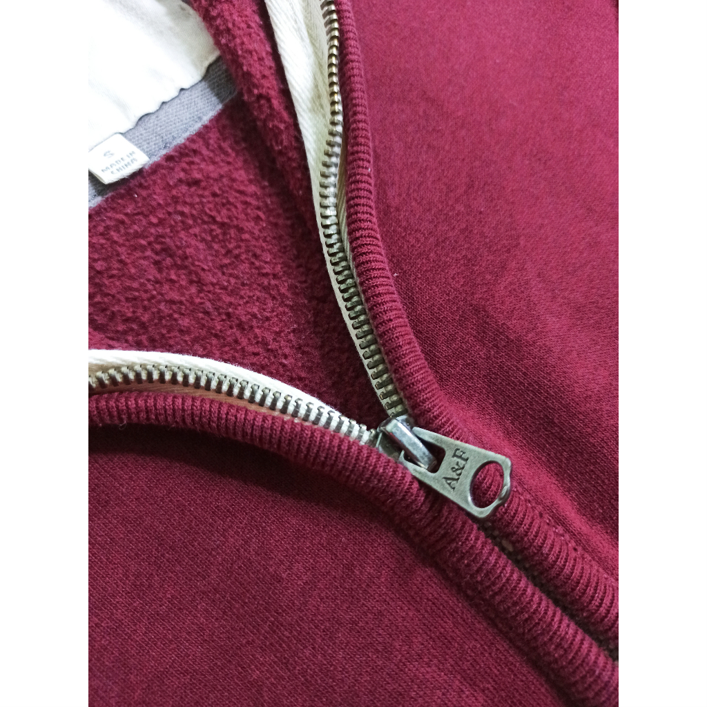 HOODIE ABERCHROMBIE &amp; FITCH ZIPPER RED MAROON SMALL