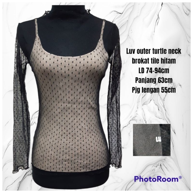 Luv outer turtle neck brokat tile hitam