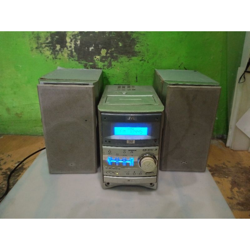 Tape Radio Compo Speker Bass Merk JVC