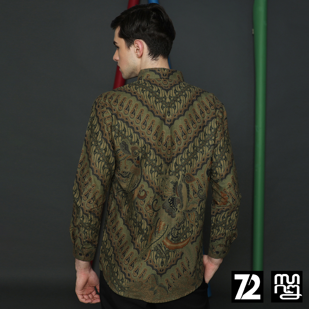 KEMEJA BATIK PRIA Katun Lengan Panjang Slimfit Motif Parang Seling Warna Hijau Alam 723360 Cap 72 - Baju Kemeja Atasan Pakaian Setelan Batik Pria Cowok Laki Laki Remaja Keluarga Kantor Lengan Panjang Modern Slimfit Slim Fit Premium Kekinian