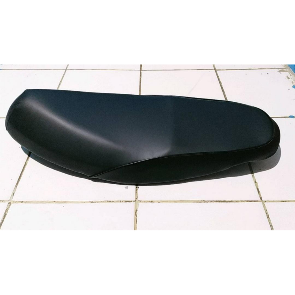 Jok motor supra125 karbu/ Old standar- jok supra 125 old ori