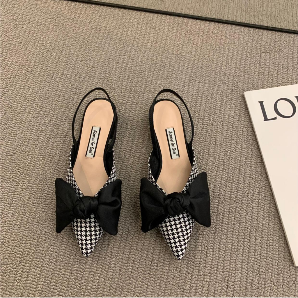 Korean Luxury Pattern Flatshoes / Sepatu Flat Wanita 5385 (35 - 40)