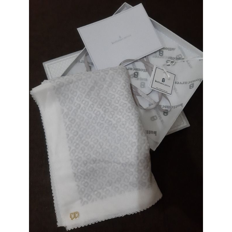 Buttonscarves Tapis Square Vanilla