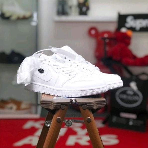 Nike Air Jordan 1 Low &quot;Triple White&quot;