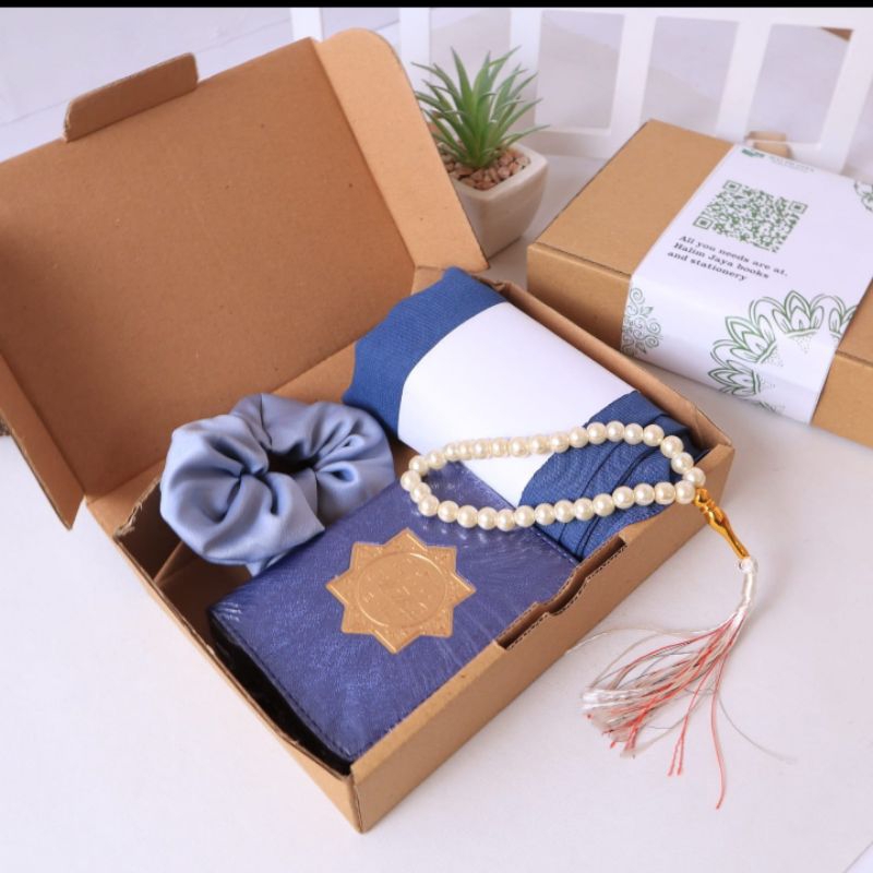 

hampers lebaran gift untuk Cewek