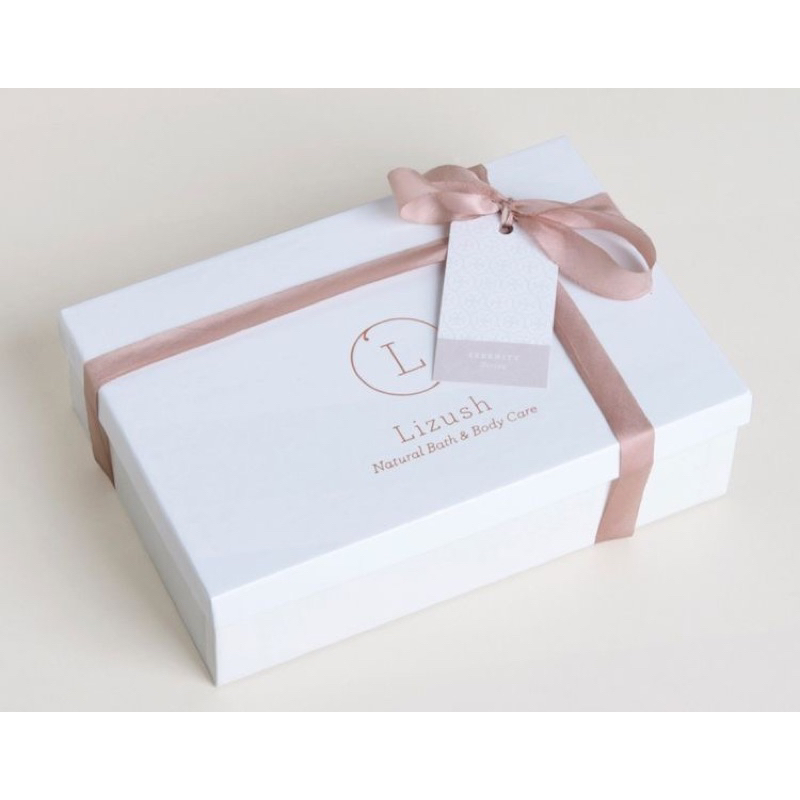 

Hard Box 25x30x7 cm (custom) Bridesmaid Box