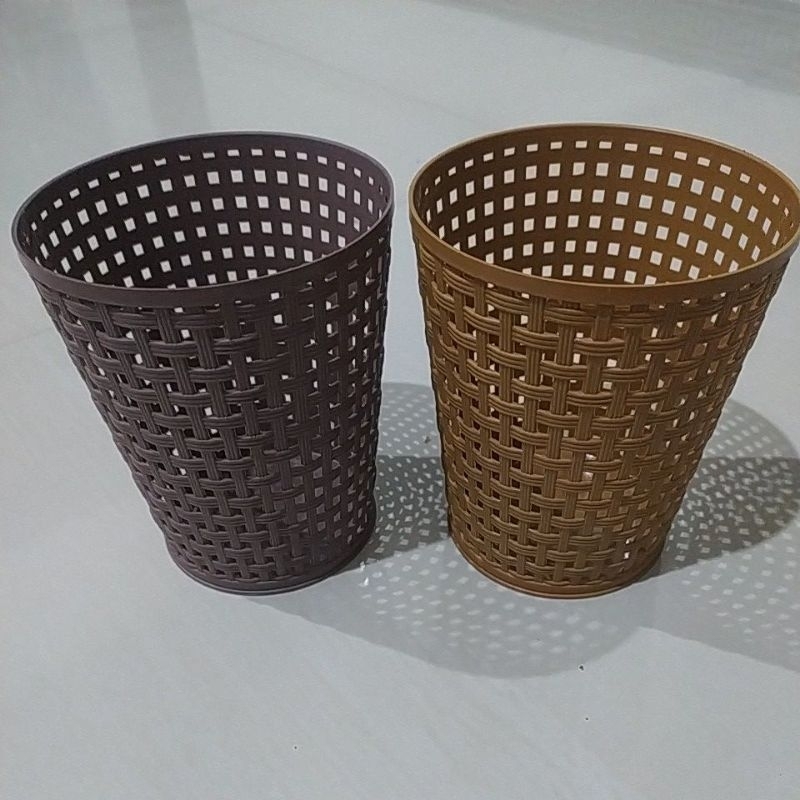

Tempat Pensil dan Tempat Sendok
