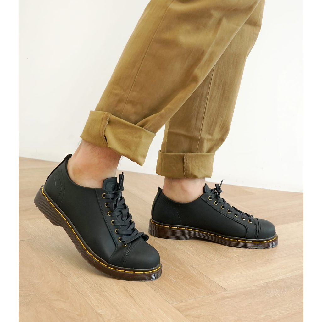 sepatu kulit pria sepatu kulit hitam doff pria sepatu docmart style sepatu pantofel pria sepatu kerja pria sepatu casual pria sepatu pria ori flavio boston