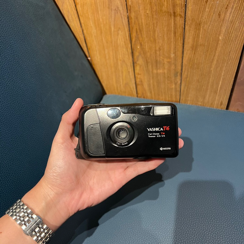 Yashica T4 D not T5 not contax T2 dan T3