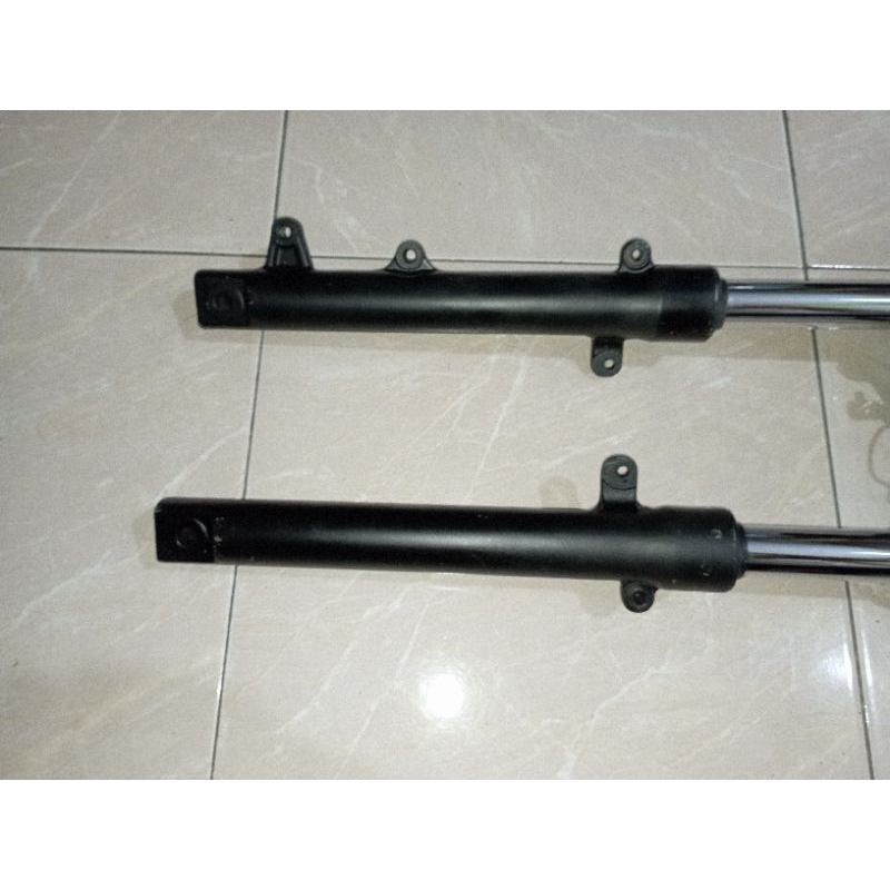 SHOCKBREAKER DEPAN HONDA CB 150 OLD/LAMA ORI K15 2013 2014