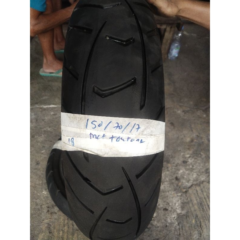 Ban bekas Metzeler Metzeler tourance made in jerman bukan ukiran suntikan maupun Vulkanisir ukuran 1