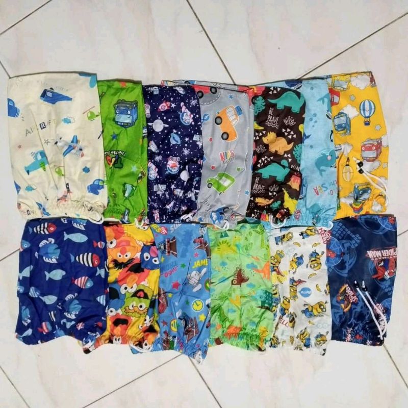 celana kolor anak bebas pilih motif usia 5-7thn((BELI 10 GRTIS 1PISS))