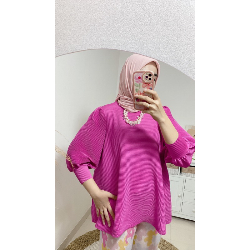 Emily Pleats blouse / atasan plisket premium