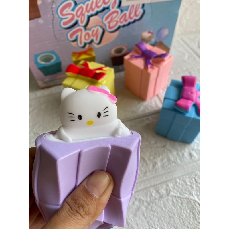 MAINAN ANAK POP IT SQUEEZE JOY BALL - SQUESHY BENTUK KADO HELLO KITTY