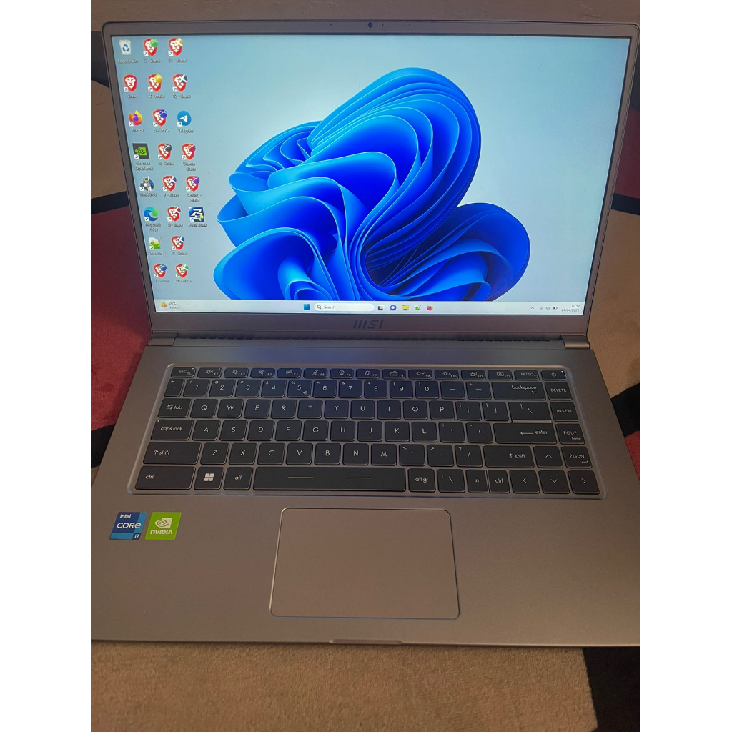 MSI Modern 15 Laptop Intel Core i7-1355U 16GB 512GB SSD 15.6" FHD