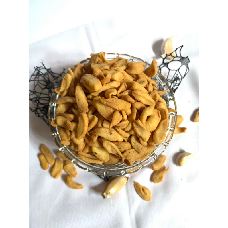 

Kue Bawang 250gr| HOMEMADE LUMAJANG