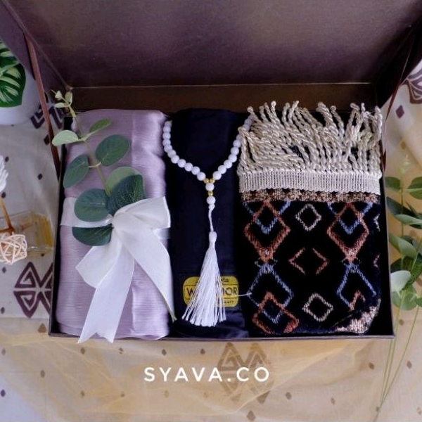 

MECCA - SESERAHAN / HAMPERS / GIFT RAMADHAN - SET MUKENA