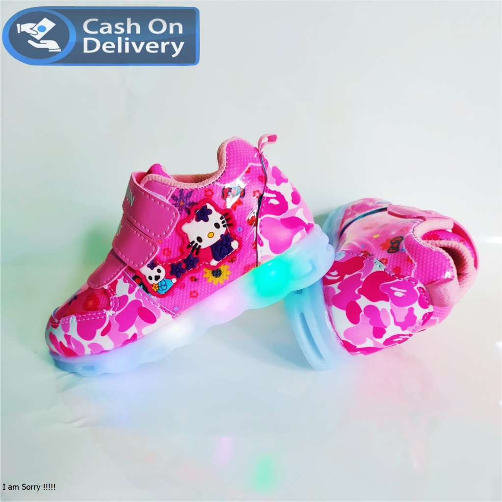 Sepatu Sneaker Heloo kitty Dengan lampu led menyala bisa cod