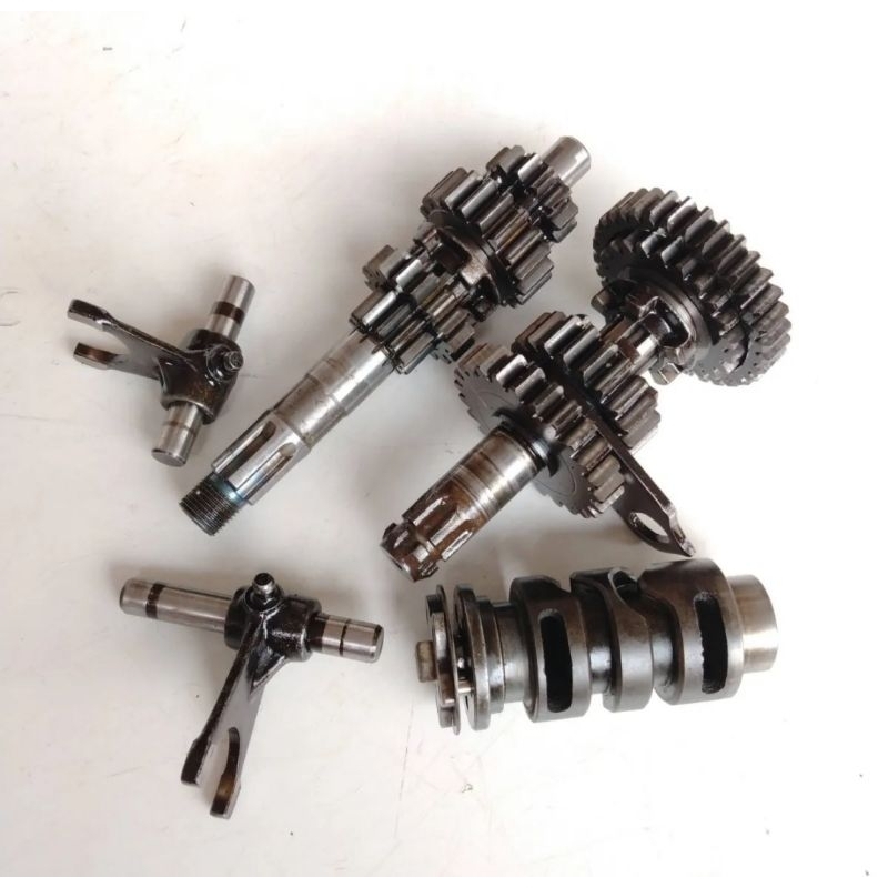 Gigi gear rasio transmisi suzuki smash Titan copotan