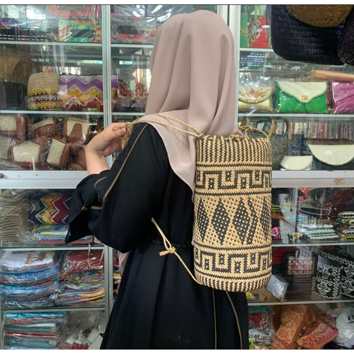 Tas Rotan Anjat Dayak, tas punggung, Rambat, Kiyang, Banyan, Lanjung, Ingen, Tas Rotan Bakul Fisherm