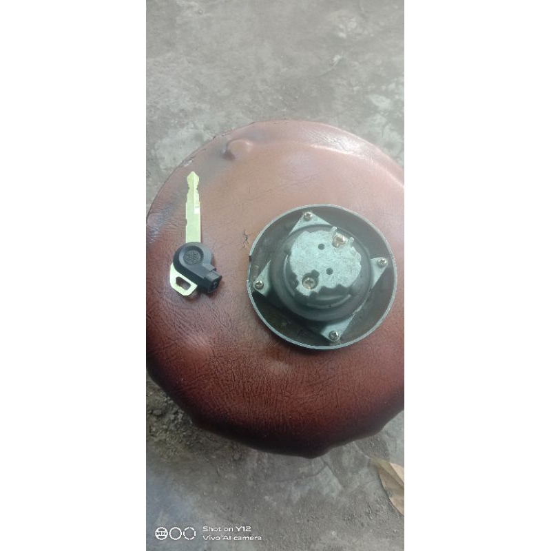 tutup tangki tengki n max N Max bekas ori