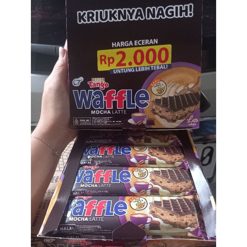 

New Tango Waffle Mocha Latte ( 1box isi 12pcs)