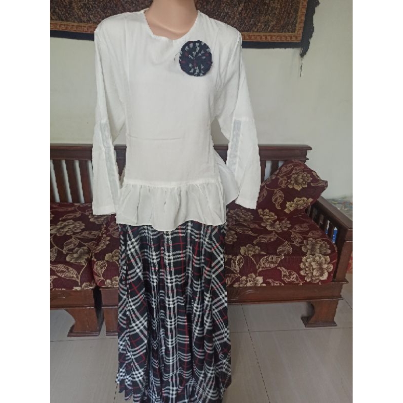 Gamis motif kotak-kotak / Gamis by taris busana