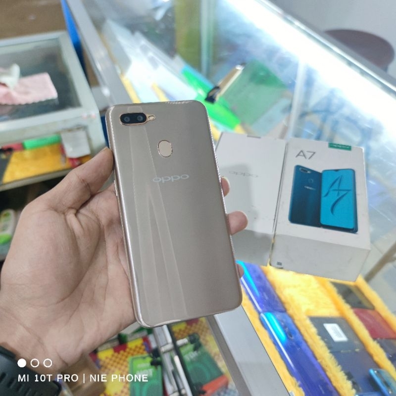 Oppo A7 4/64gb bekas garansi resmi