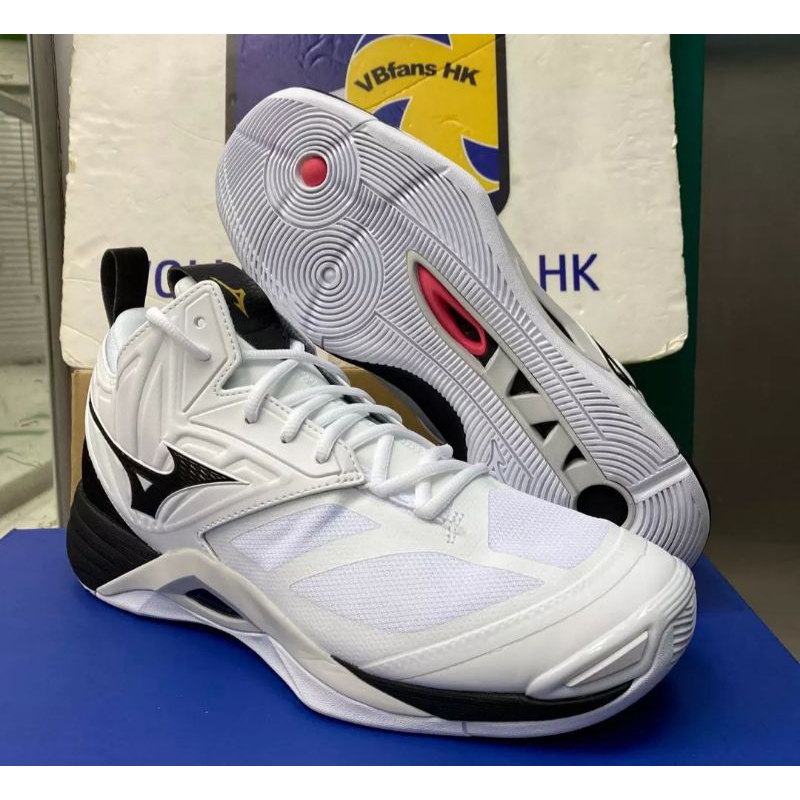 Mizuno wave momentum 2 mid original