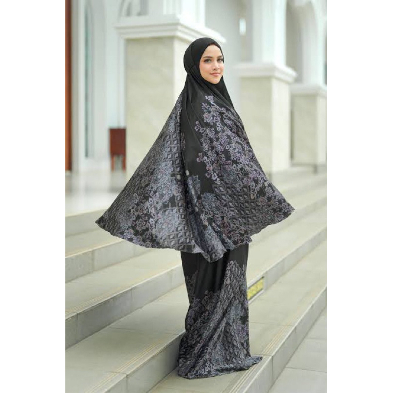 Prayer Robe Buttonscarves