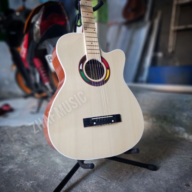 Gitar Akustik Yamaha Fg225 Pemula (Gratis Pik Gitar)