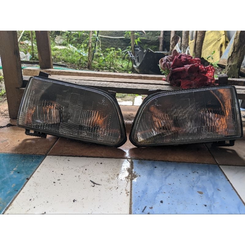 headlamp / lampu depan Starlet kapsul 90