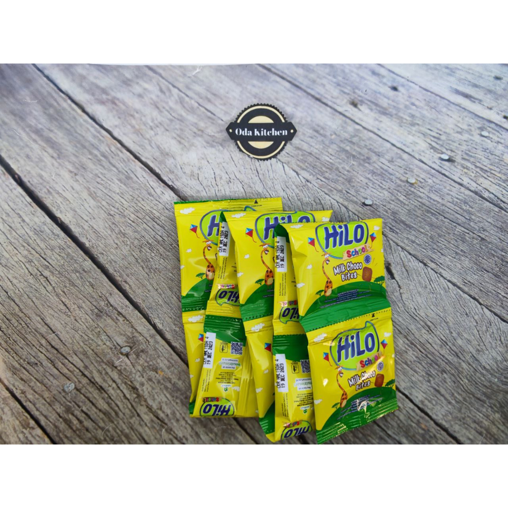 HILO SCHOOL CHOCOLATE CANDY RENCENG 10X8gr PERMEN RASA SUSU COKELAT ISI 10SACHET