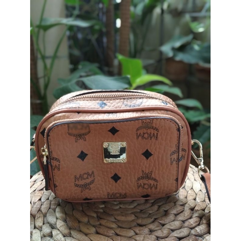 MCM Classic Crossbody Bags in Visetos X-Mini Cognac (Tas Slingbag Wanita)