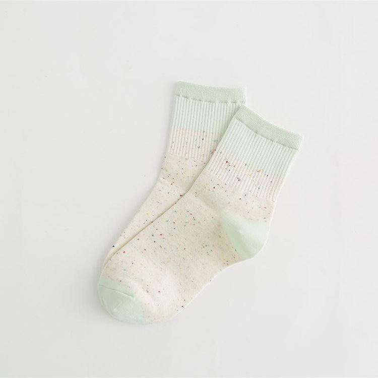 Socks Above The Ankle Two-Color Pattern / Kaos Kaki Motif 2 Warna 2423