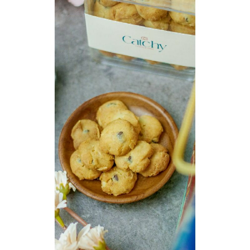 

BUTTER CHOCO ALMOND COOKIES