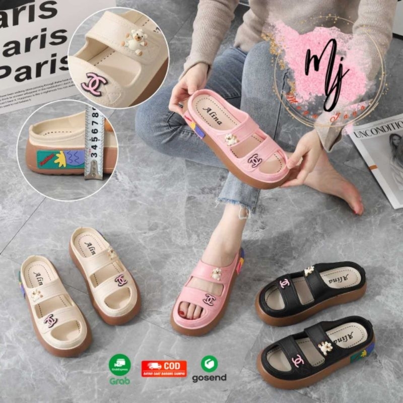 Sandal  Clog Korean Wanita Sandal Selop Wedges Import