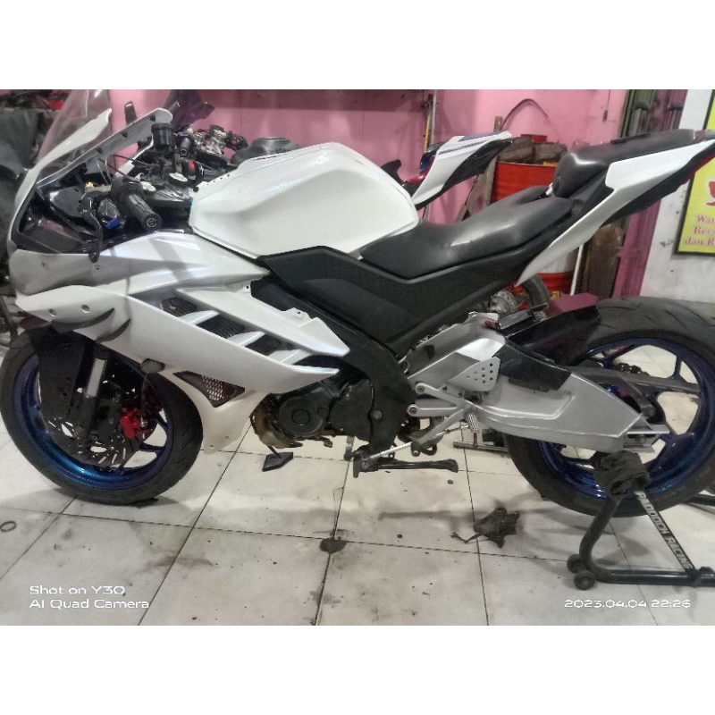 SWING ARM REPLIKA BMW S1000RR PNP VIXION/R15 V2 V3 V4